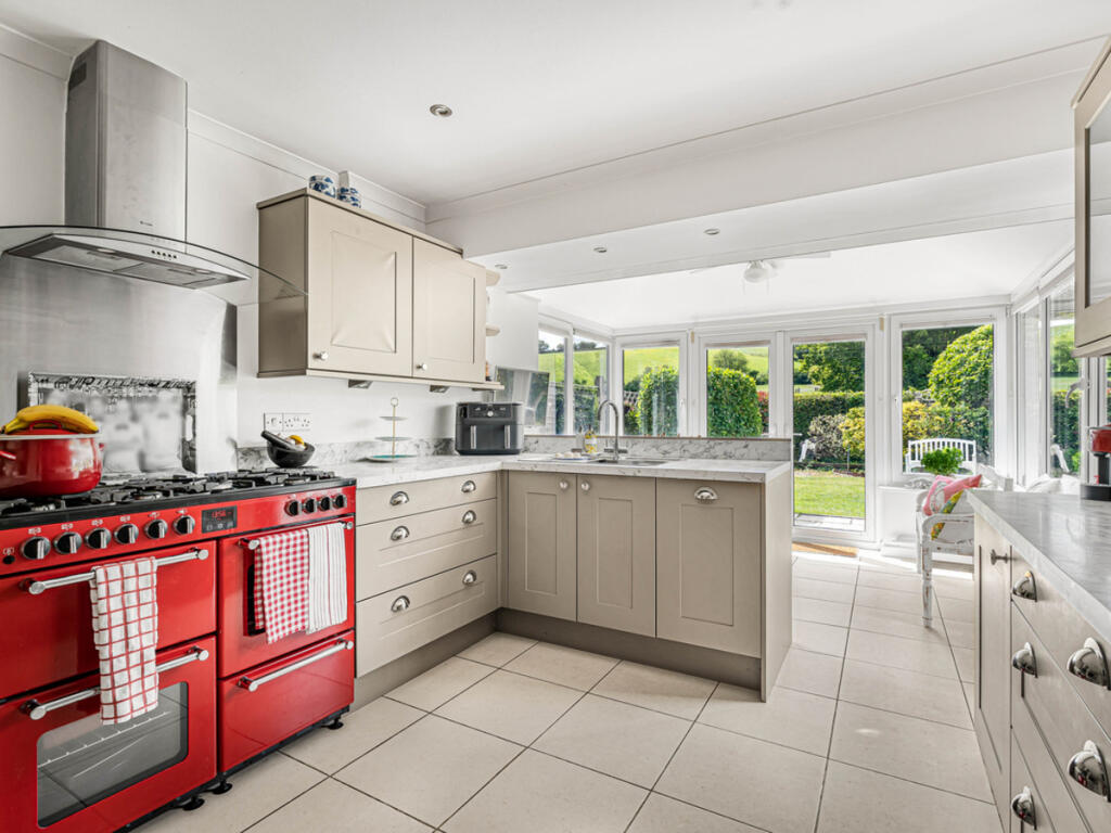 The Green, Henley-on-thames, RG9 photo 4