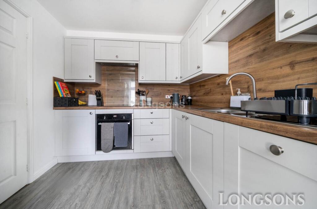 Canberra Road, Watton photo 3