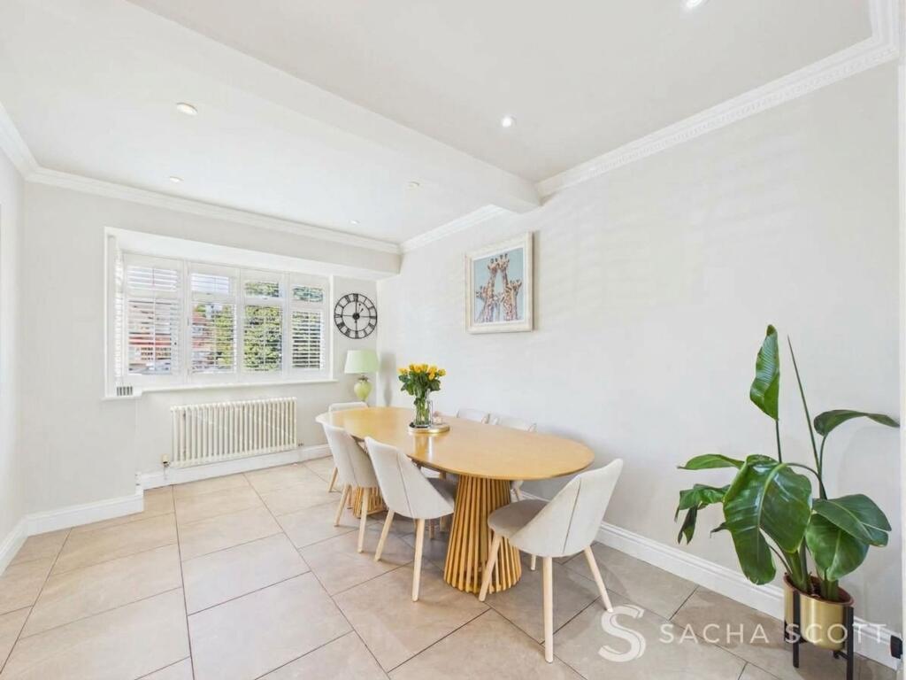 House in Kingston upon Thames - View 4