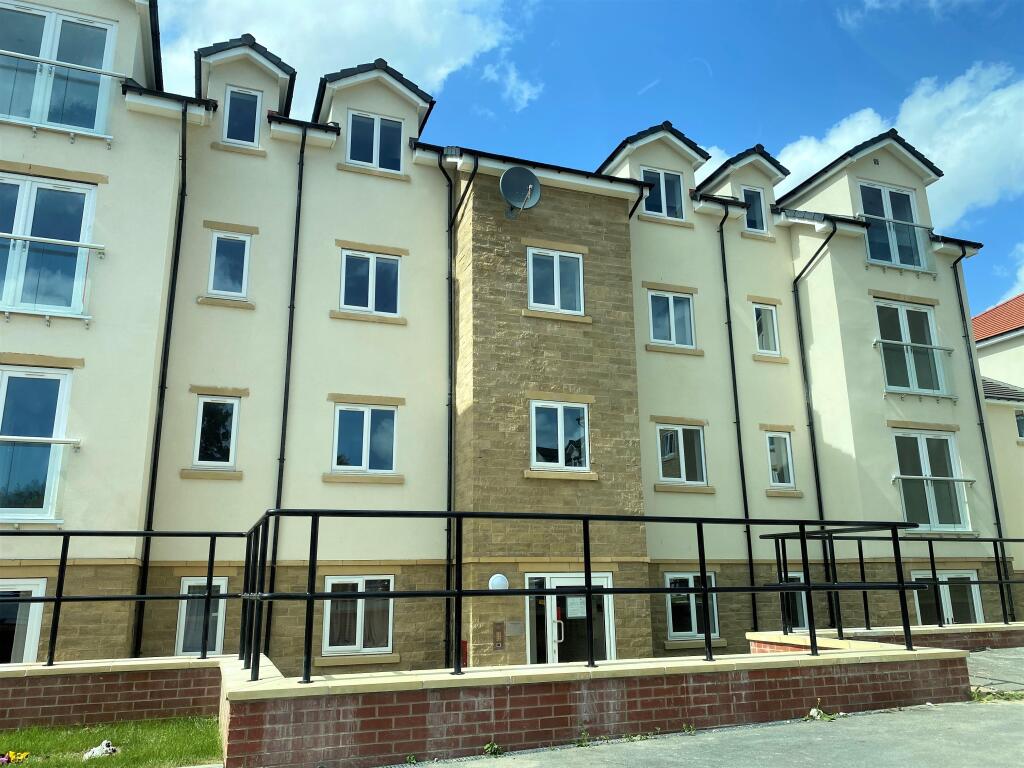 Main image of property: 14 Fitzalan Road, SHEFFIELD