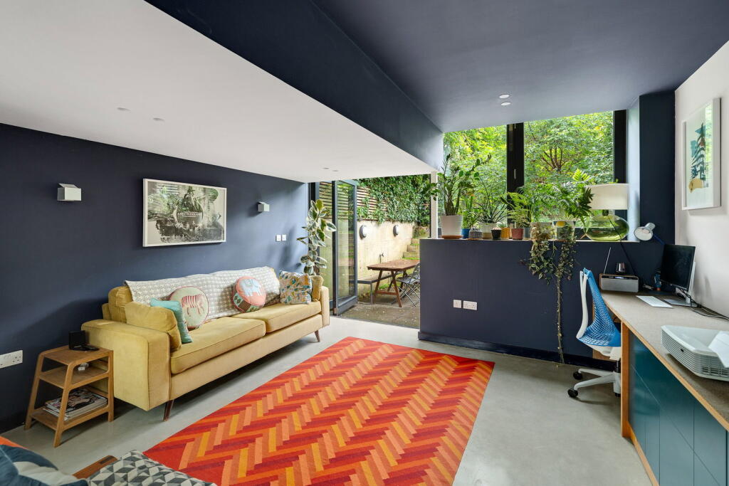 House in London - View 4