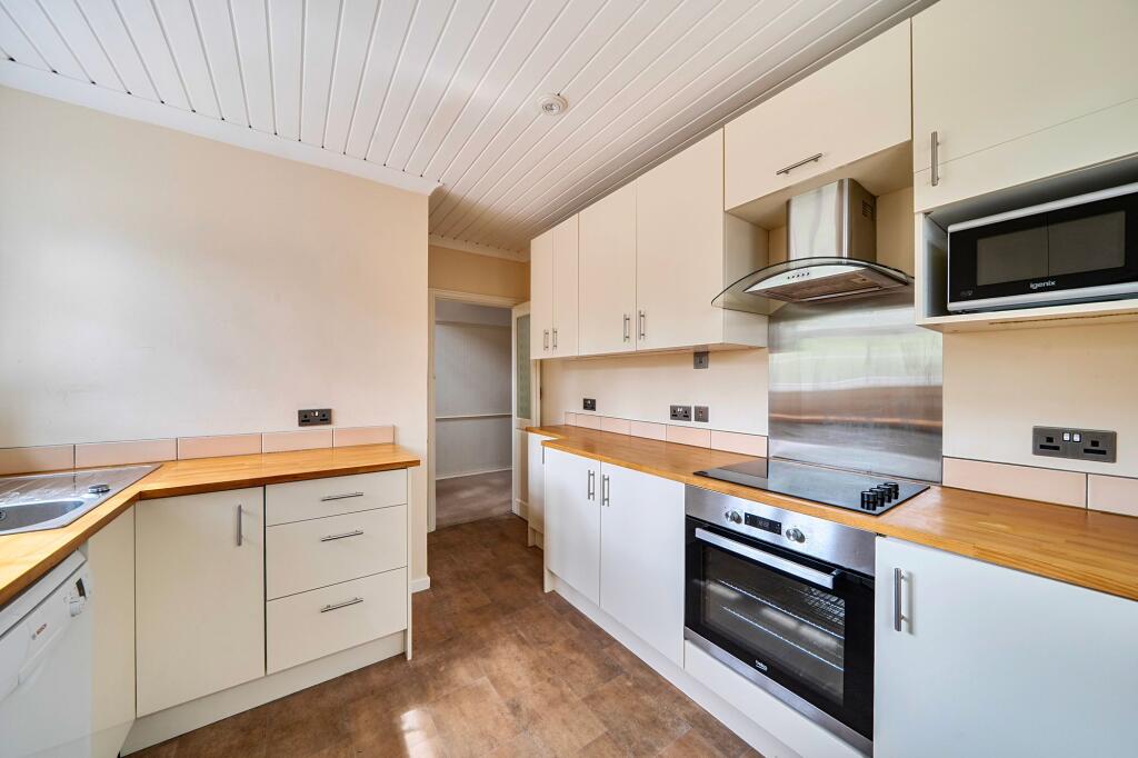 Reigate Road, Epsom, KT17 - View 2