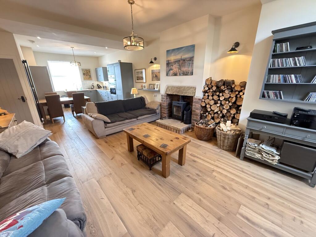 House in Calderdale, Friendly - View 3