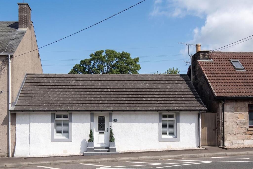 Main image of property: Tigeen, Main Street, Blairingone FK14 7NU