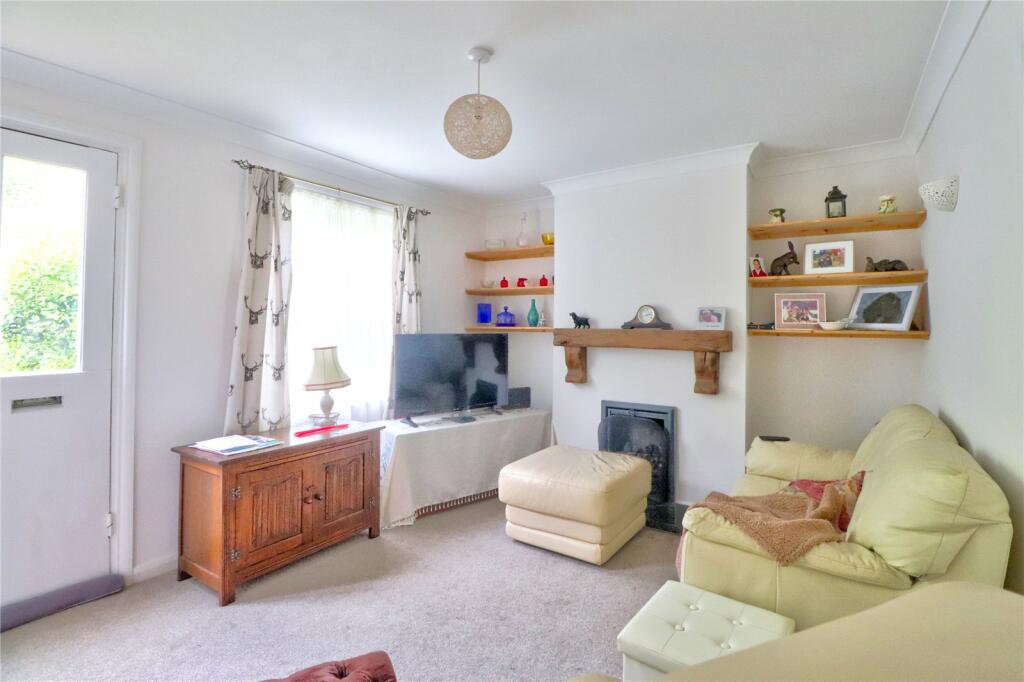 Peperharow Road, Godalming, Surrey, GU7 photo 2