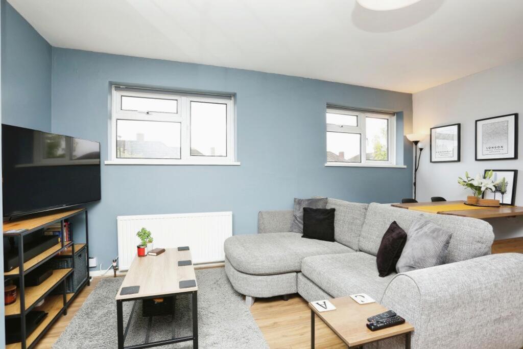 Apartment in London, West Heath - View 5