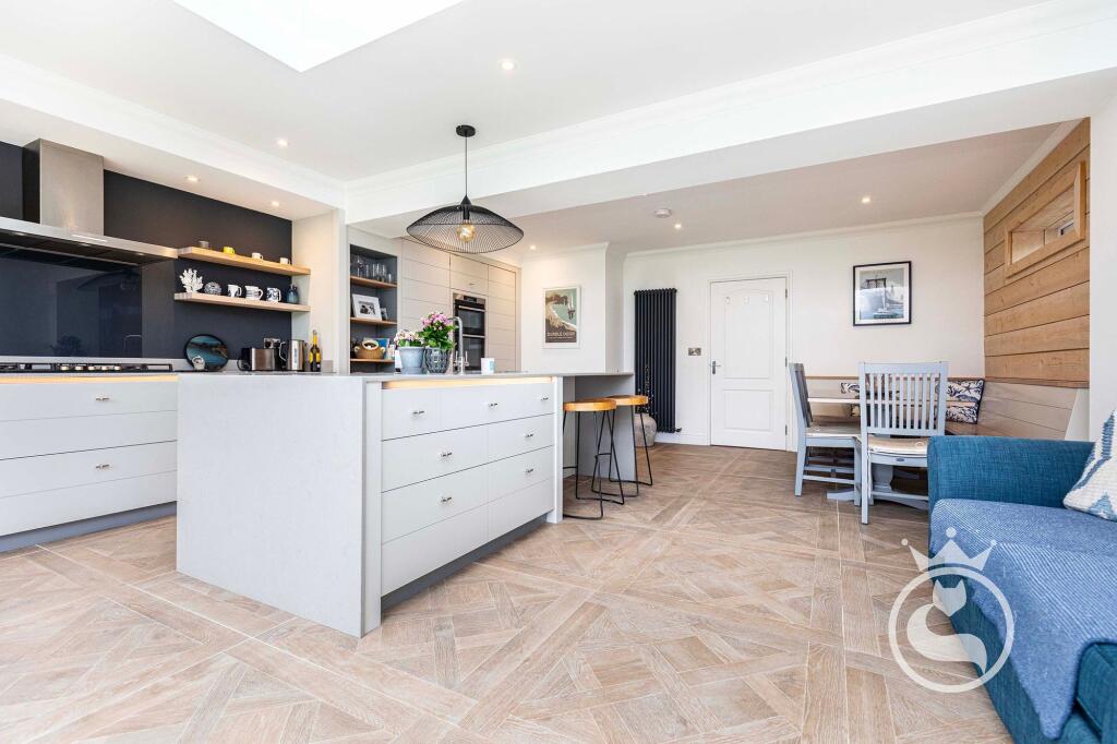 House in Poole, Parkstone - More