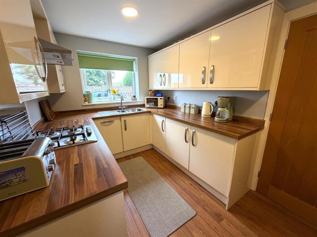 House in Derby - View 5
