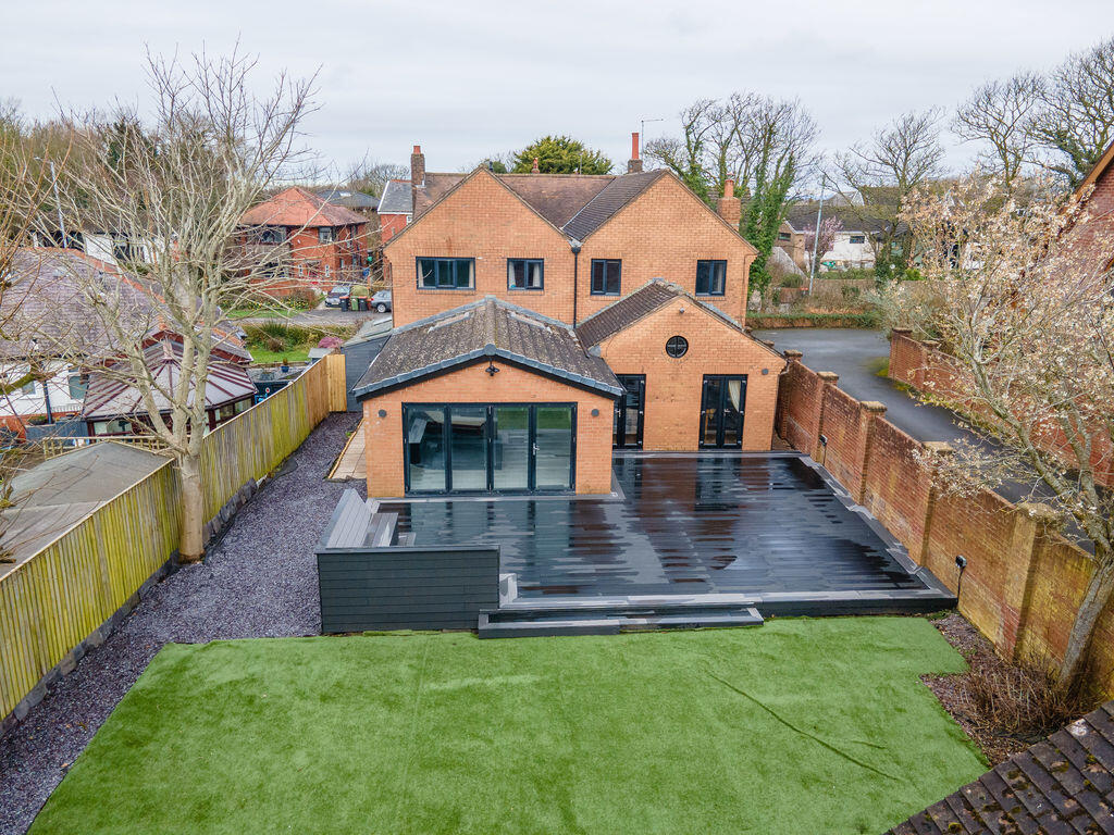 Main image of property: 3 The Lane, Blackpool Road, Poulton-Le-Fylde, FY6 7LN