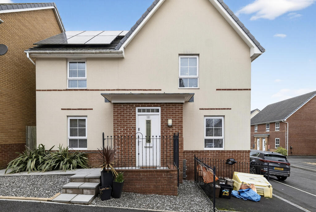 Main image of property: Pen Y Berllan, Bridgend, CF31