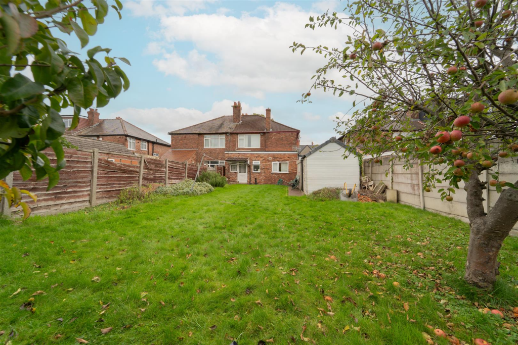House in Manchester - View 2