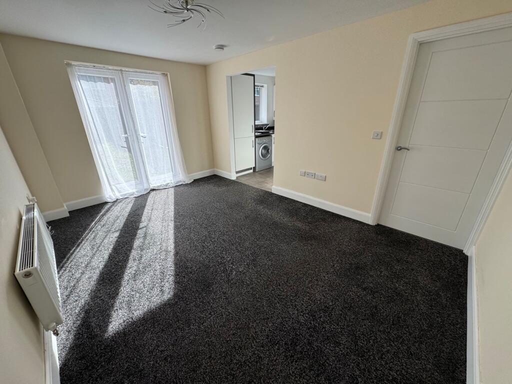 Apartment in Newark and Sherwood, Ollerton and Boughton CP - View 4