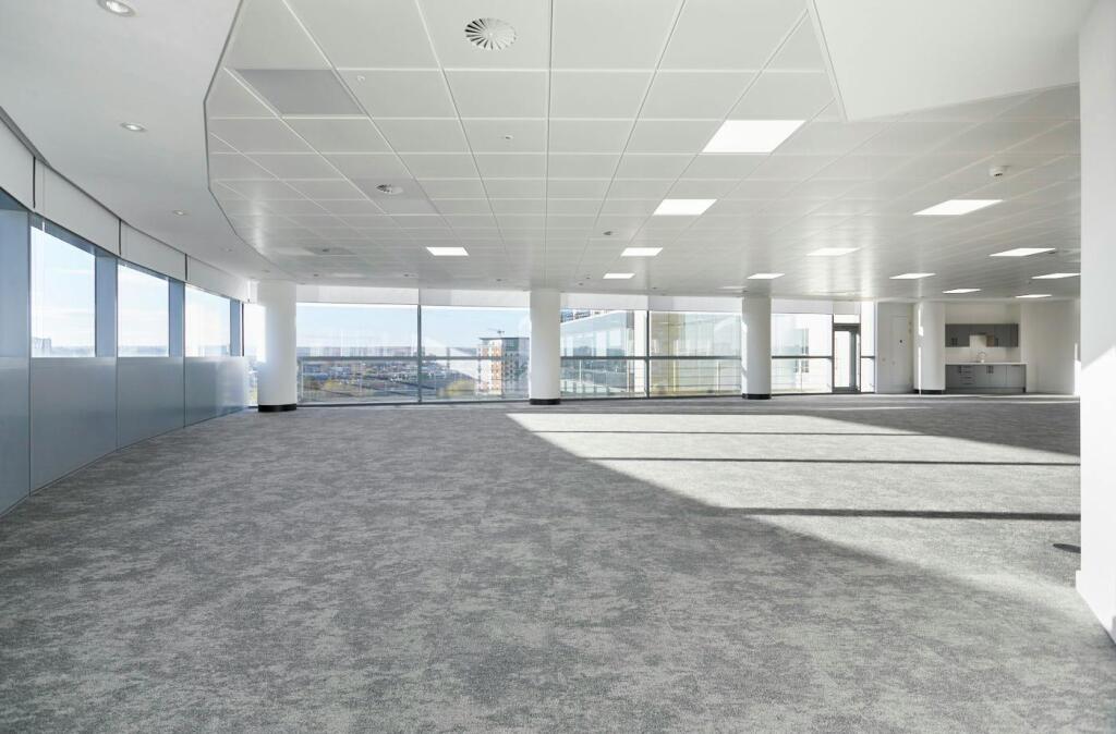 ONE WHITEHALL RIVERSIDE_HLA8454_LR.jpg