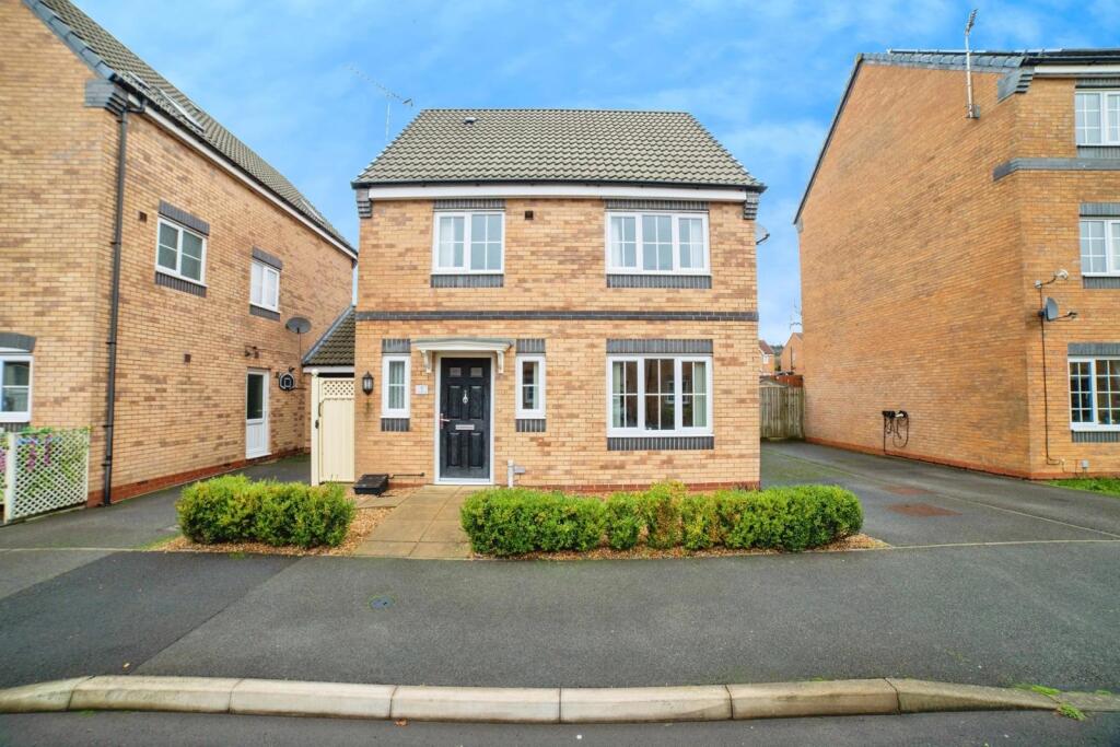 Main image of property: Lower Meadow Lane, SUTTON-IN-ASHFIELD, Nottinghamshire, NG17
