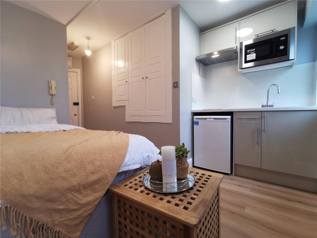 Main image of property: High Road, Willesden, NW10