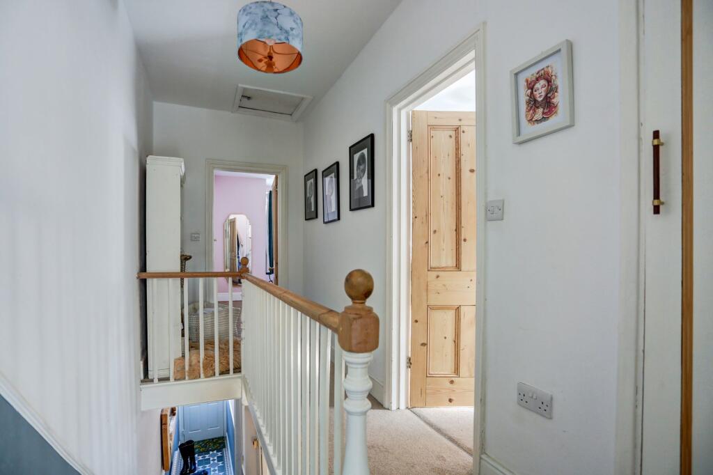 Crown Road, Portslade, BN41 photo 2