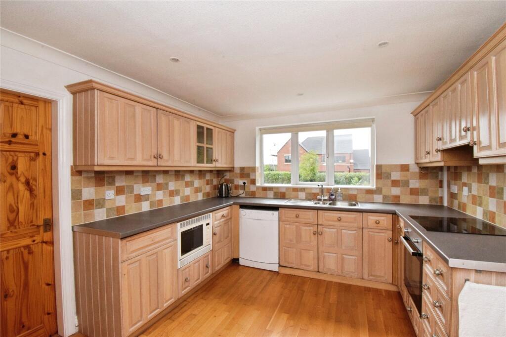 House in Leicester - More