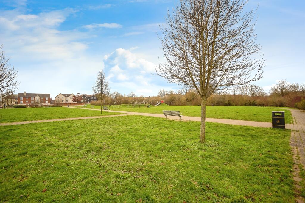 Apartment in Tonbridge - View 4