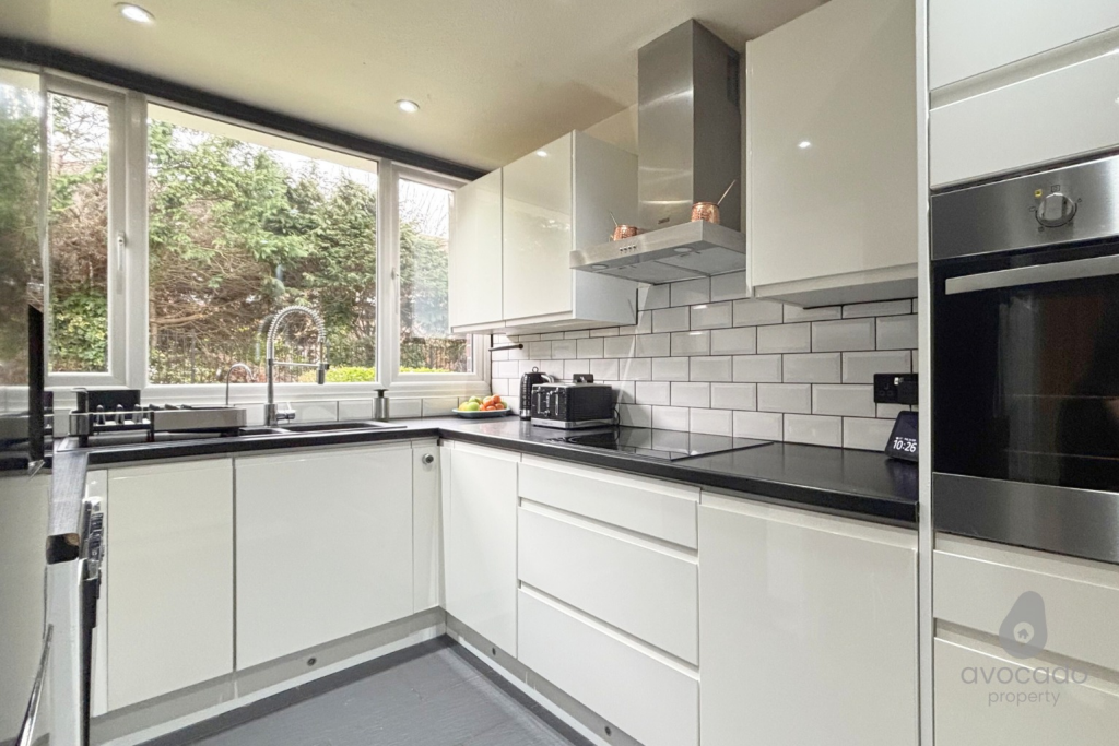 House in Woodley, Wokingham - View 5
