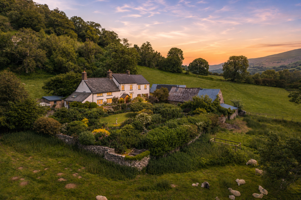 Main image of property: Cwmdu, Crickhowell