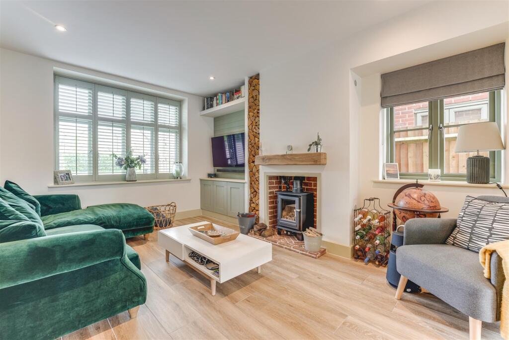 Thorpe Lea Close, Great Chesterford, Saffron Walden photo 3