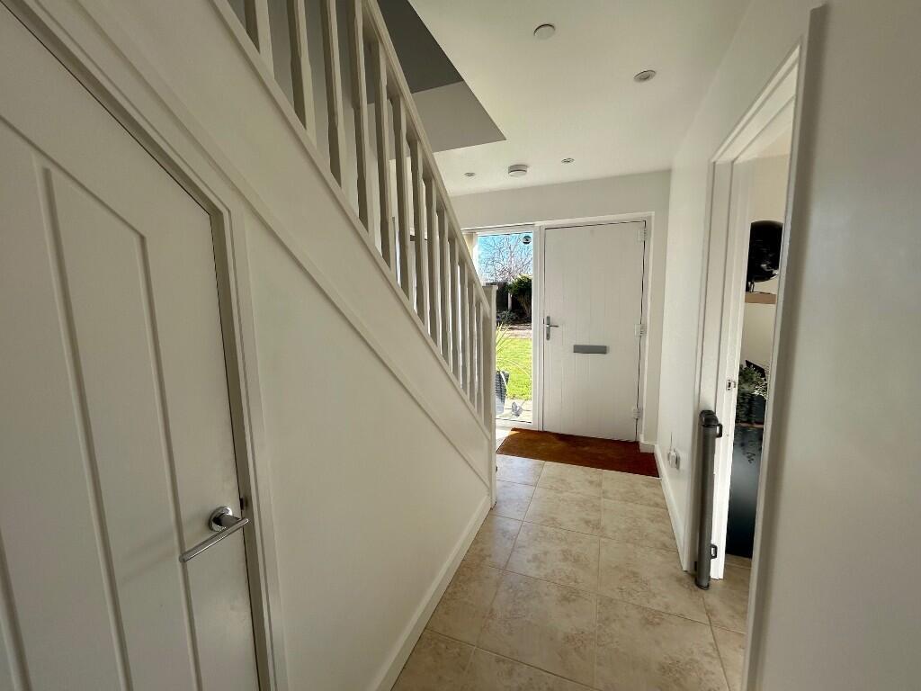 House in Ipswich - View 3
