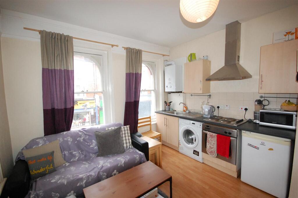 Main image of property: Green Lanes, Harringay, London