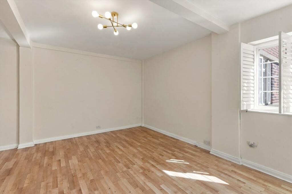 Apartment in London - View 5