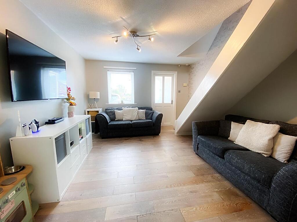 Hickstead Close, Wallsend photo 3