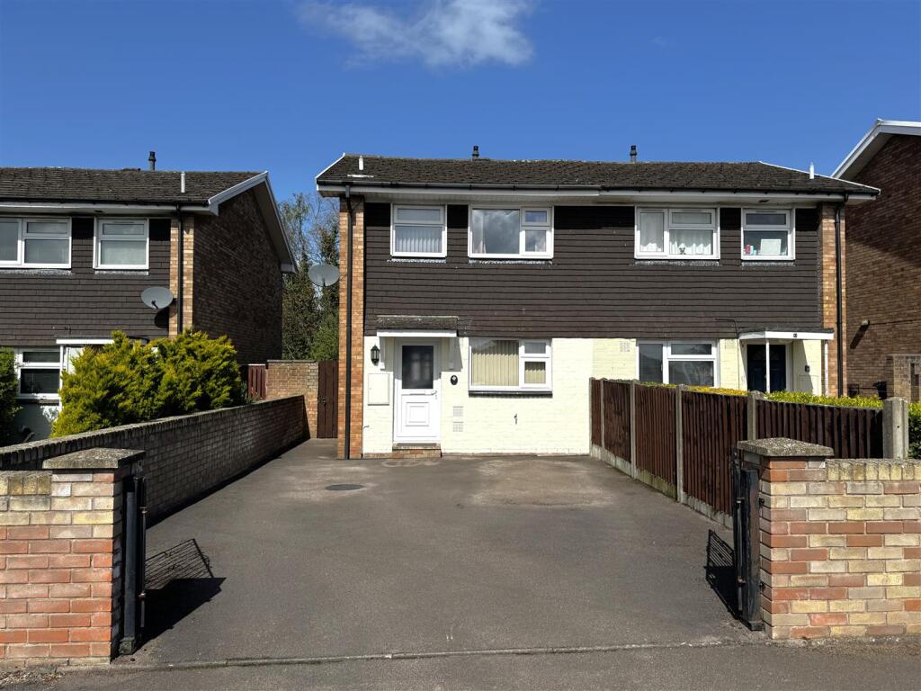 Main image of property: Verschoyle Gardens, Ross-On-Wye