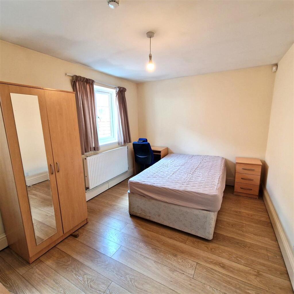 House in Birmingham - View 5