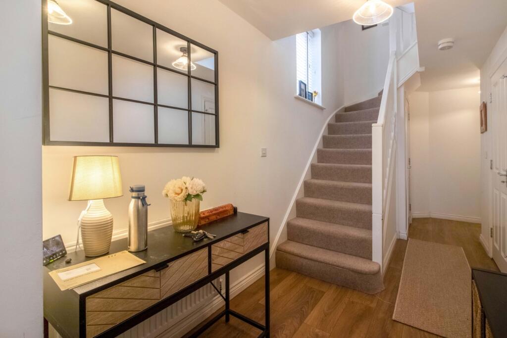 House in Nottingham, Beeston - View 2