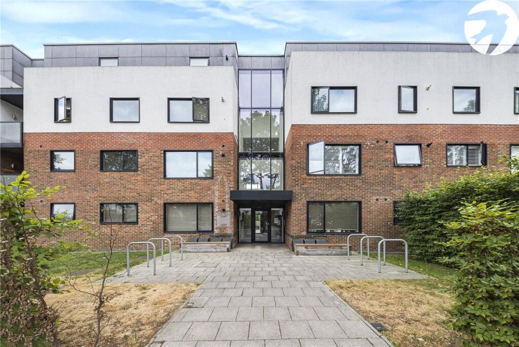 Main image of property: Lingfield Crescent, London, SE9