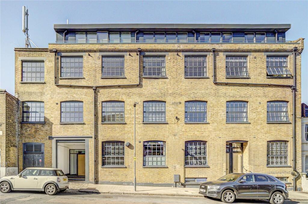 Main image of property: Woodrow, Charlton