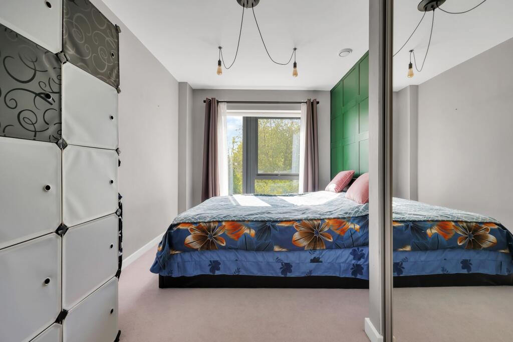 Apartment in London, Harlesden - View 2
