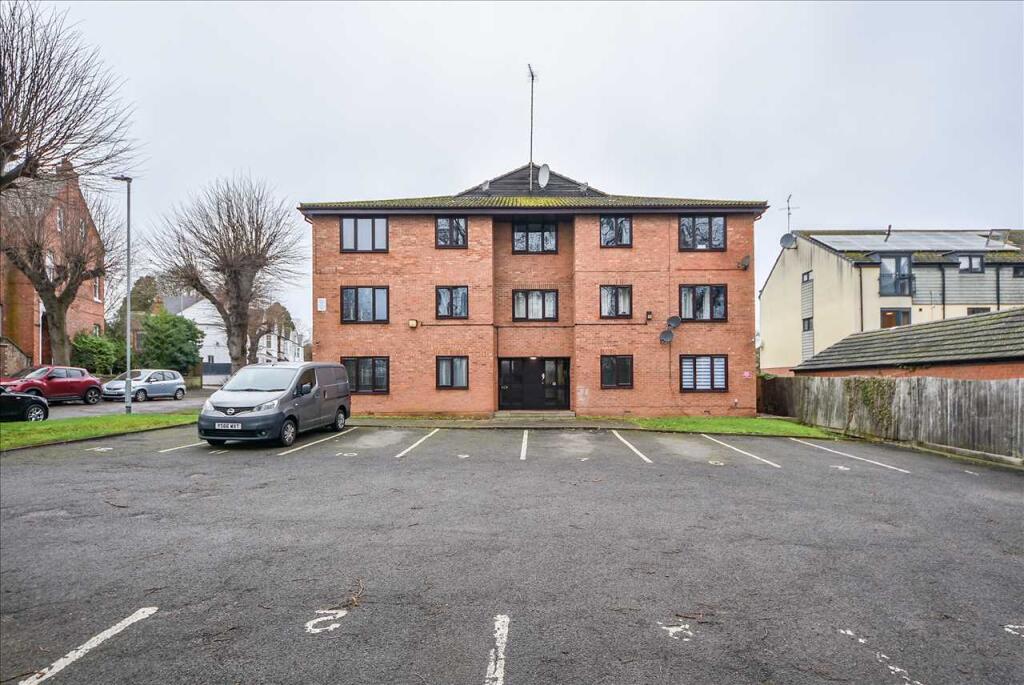 Main image of property: Park View, Castle Road, Wellingborough, NN8 1LS