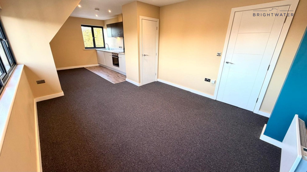 Apartment in Ringwood, Moortown - View 5