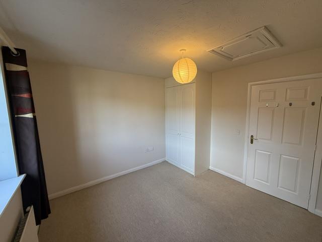 House in Bingley, Lee Lane - More