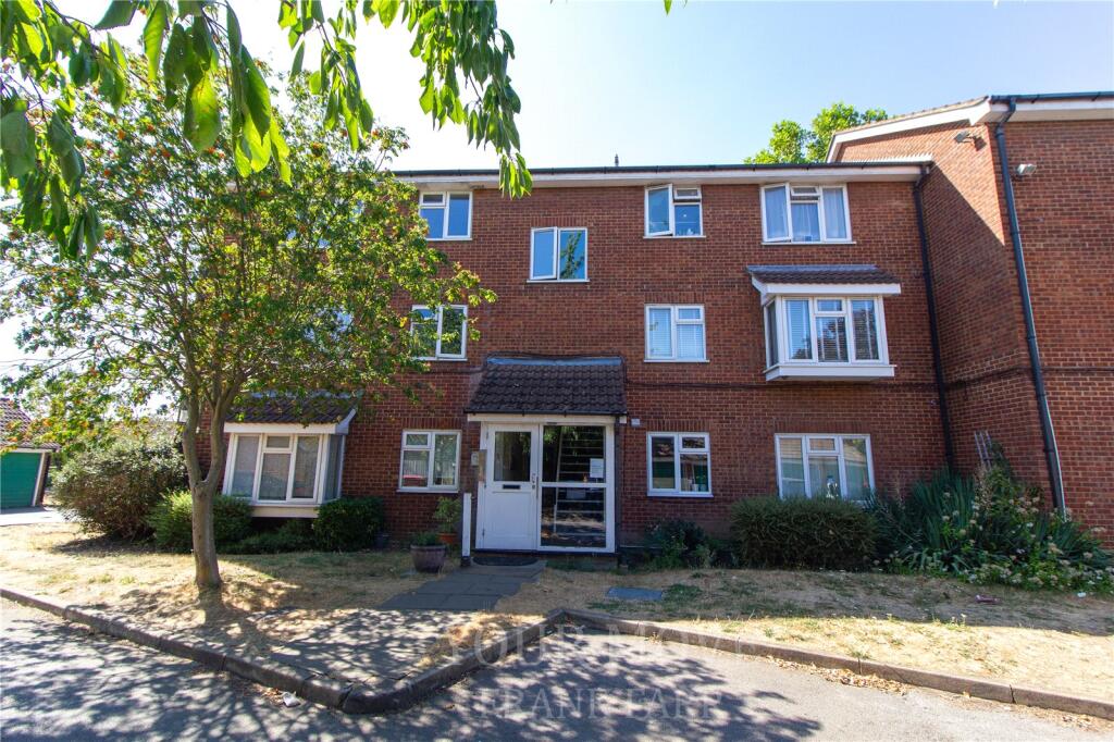 Main image of property: High Street, Langley, Slough, Berkshire, SL3