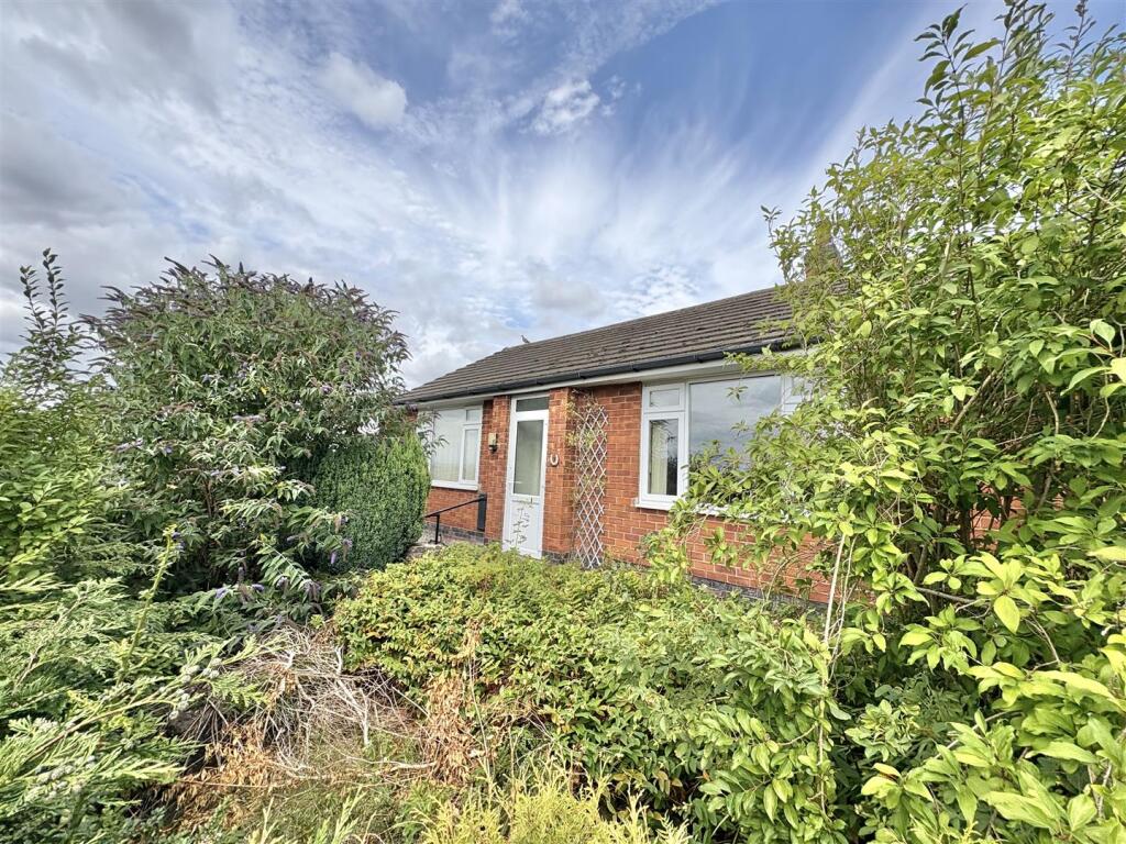 Main image of property: Midfield Road, Kirkby-in-Ashfield