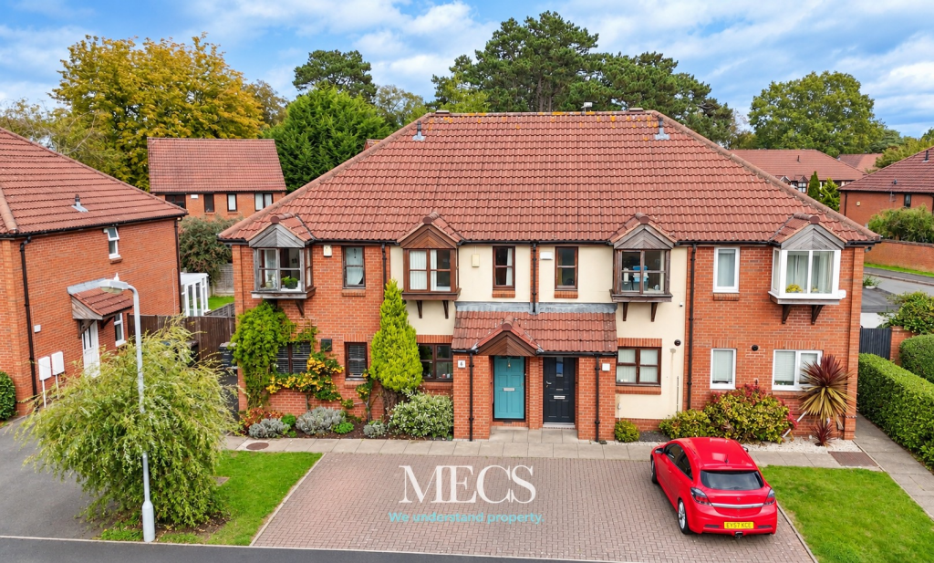 Main image of property: Greenways, Northfield, Birmingham, West Midlands, B31 1XB
