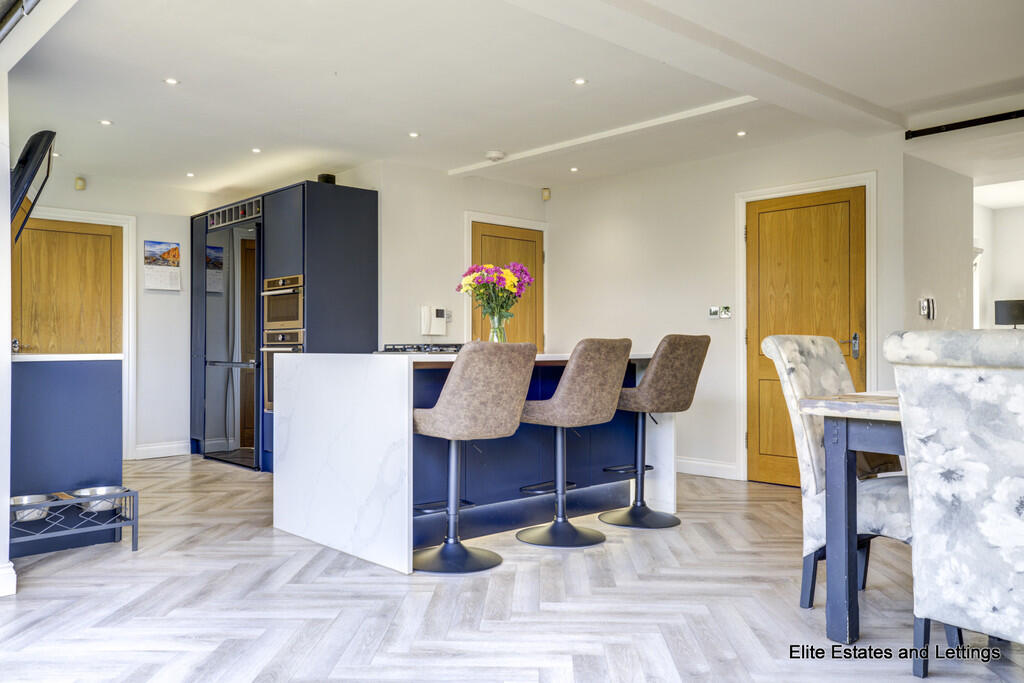 House in Durham - View 5