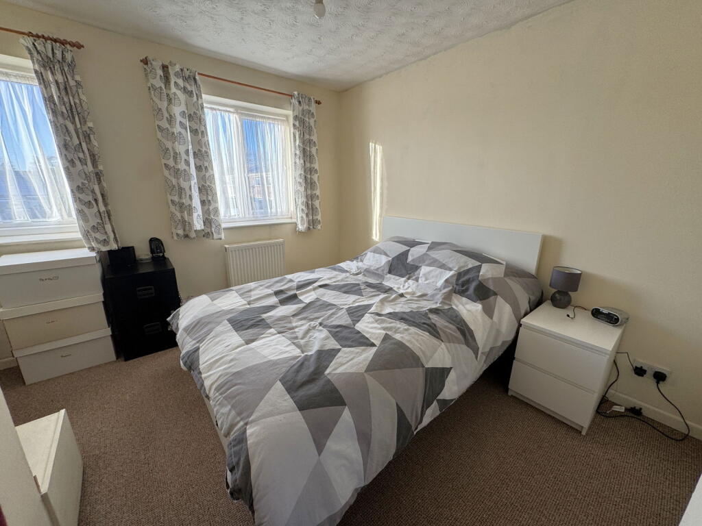 Longlands Court, Winslow photo 4