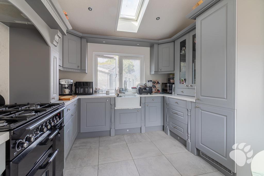 House in Southend-on-Sea - View 5