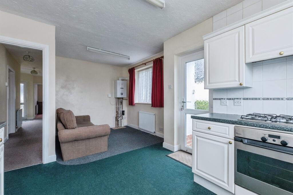 Venning Avenue, Bournemouth photo 3