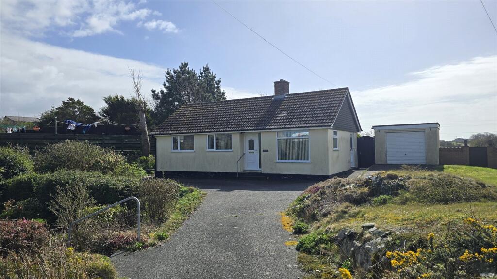 Main image of property: Caergeiliog, Caergybi, Caergeiliog, Holyhead, LL65