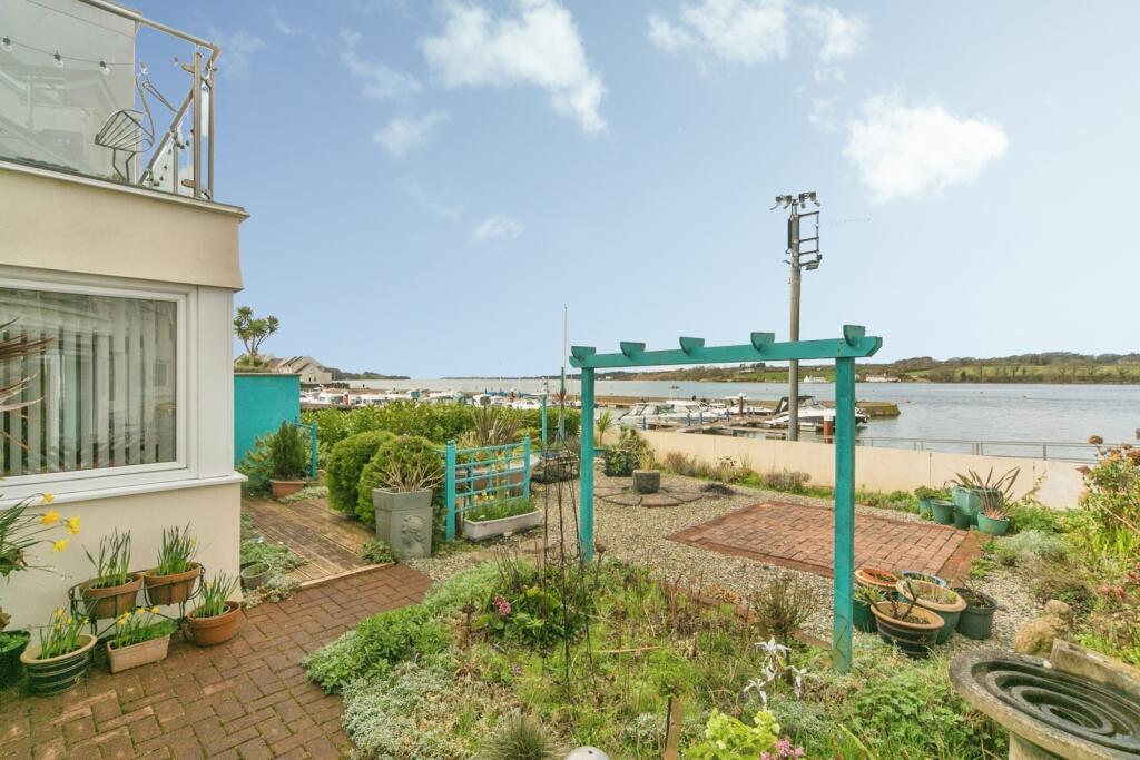 Main image of property: Hen Gei Llechi, Y Felinheli, Gwynedd, LL56