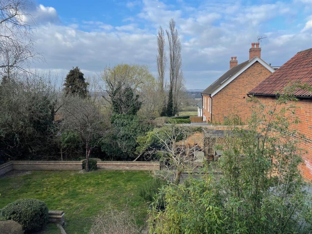 Additional image 8 of West End Lane, Essendon, Hatfield