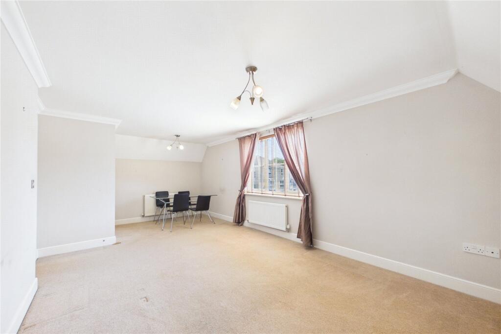 Apartment in Basingstoke and Deane, Chineham - View 2
