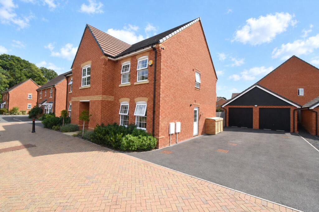 House in Reading - More
